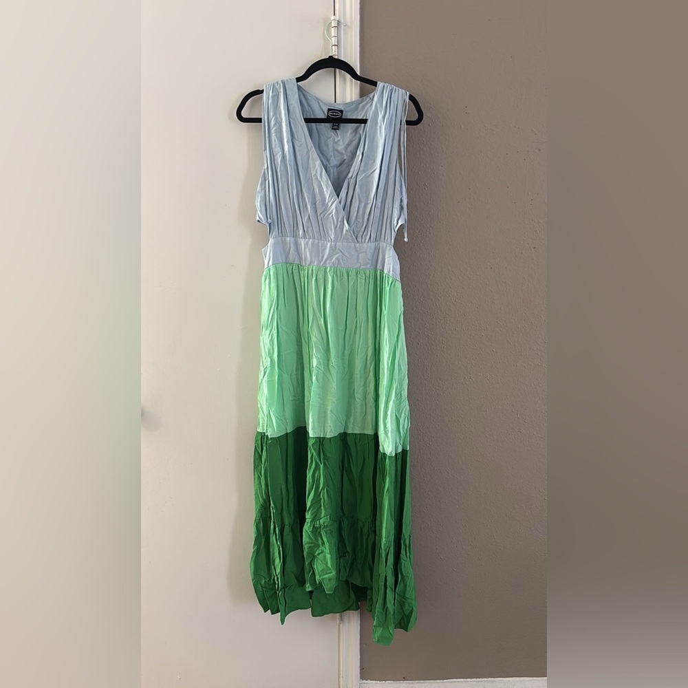 Scoop NYC Gray Pleated Tiered Maxi Sundress
